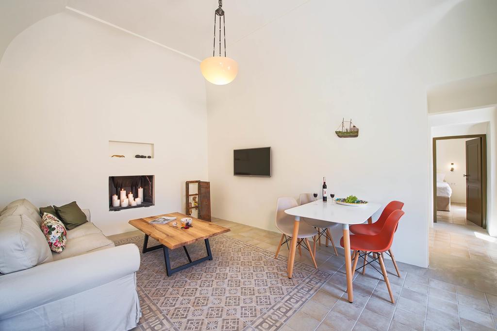 Mantilida Villa Emporio  외부 사진